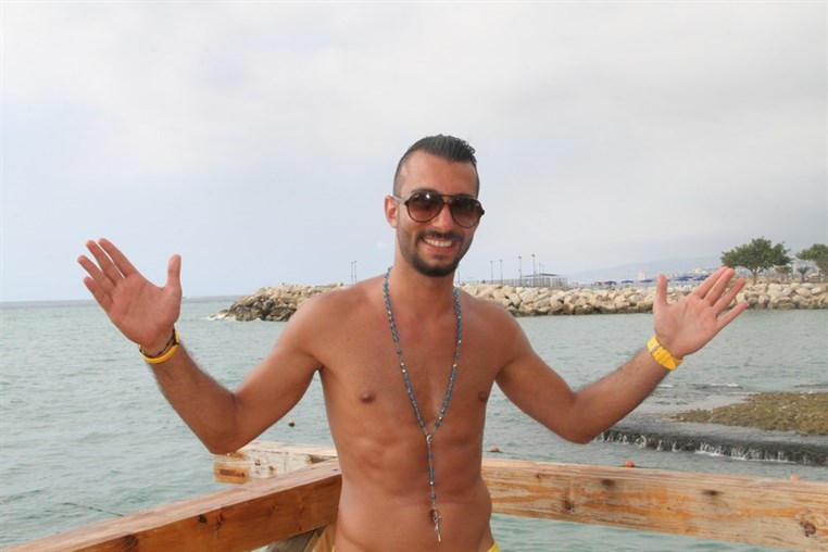 Cyan Beach Bar on Sunday